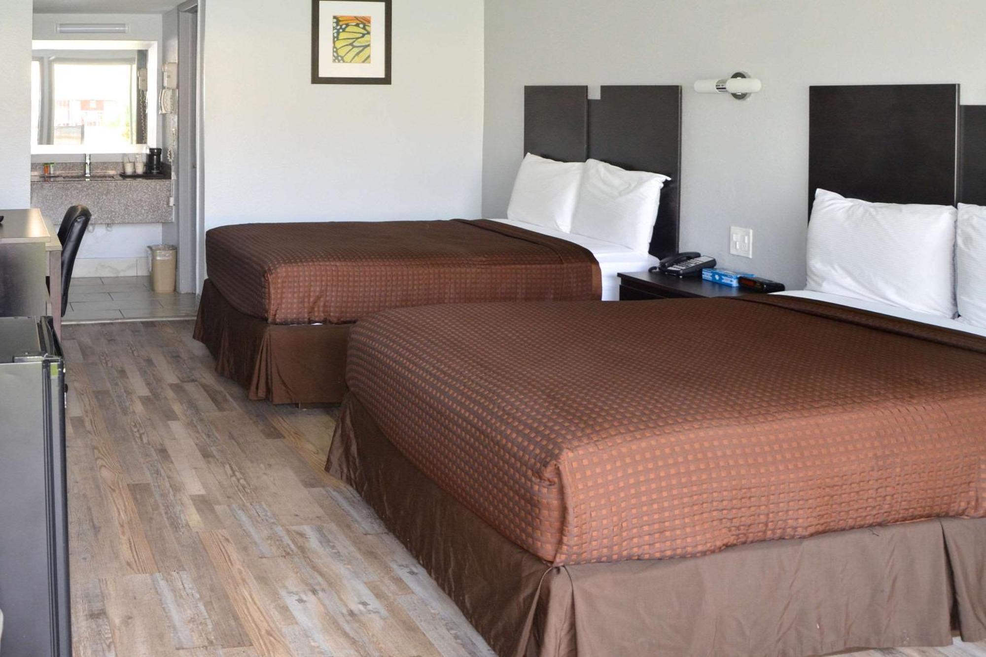 Rodeway Sun Center Inn