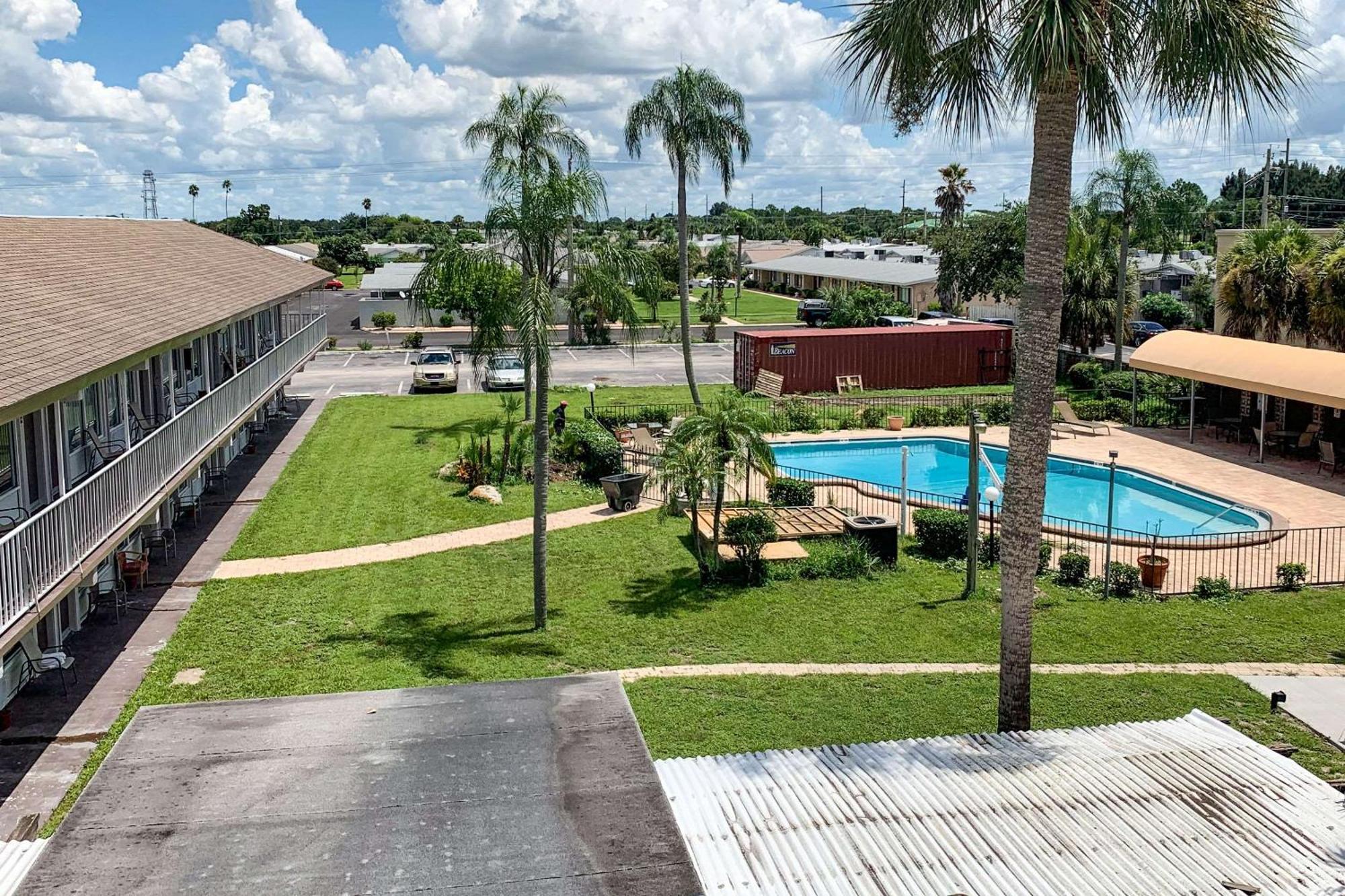 Rodeway Sun Center Inn 2*