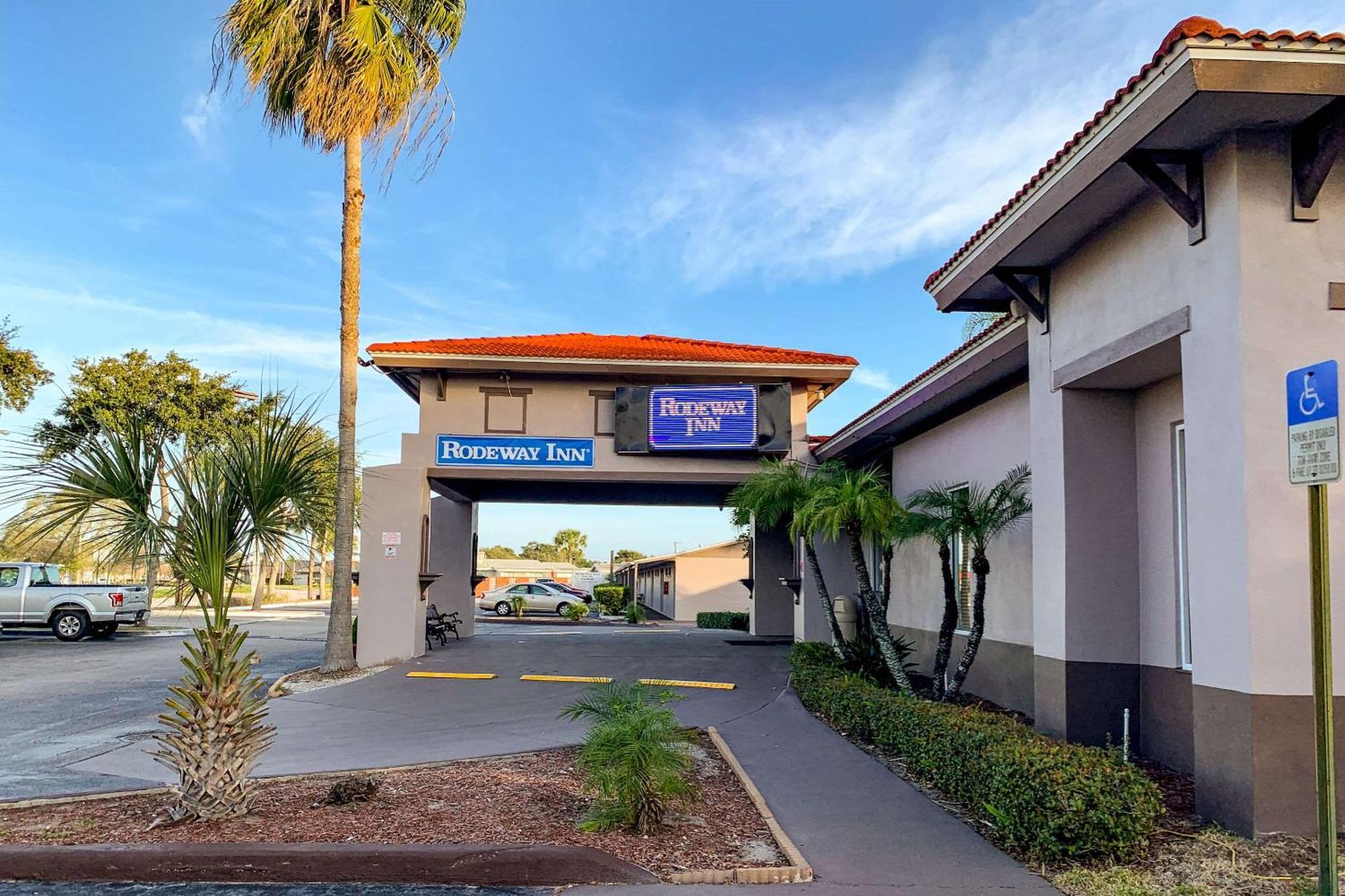 Rodeway Sun Center Inn 2*